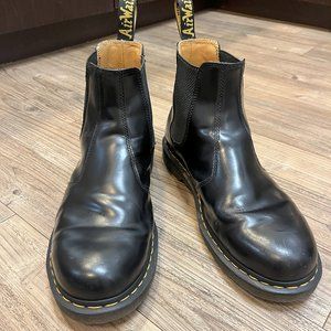 Dr. Martens classic black leather chelsea boot men's size 13